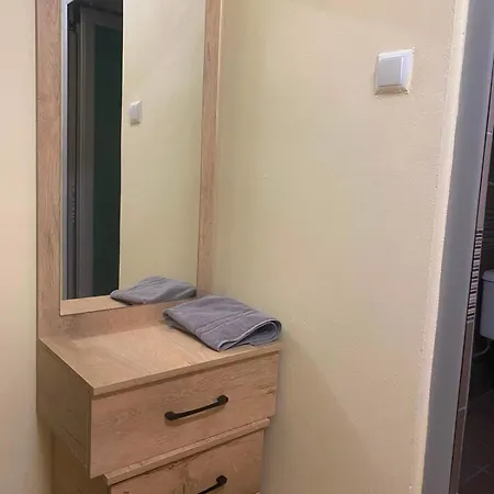 Dina's Vendégház Himara