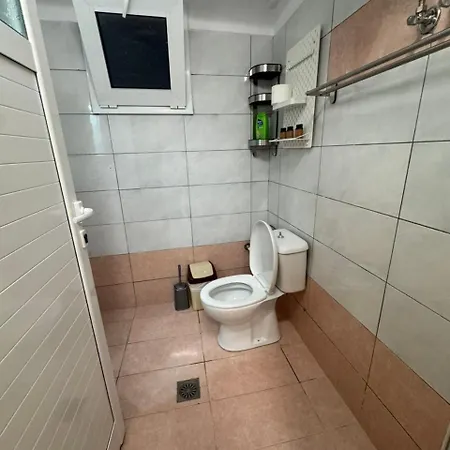 Dina's 3* Himarë